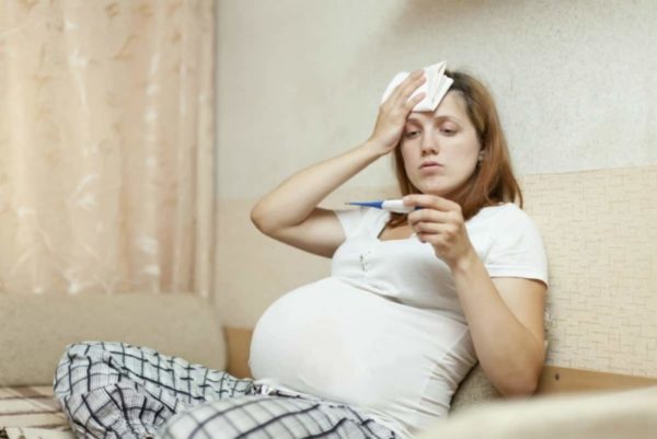 Опасность кори во время беременности