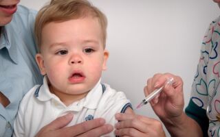 Комплексная вакцина от кори, паротита и краснухи